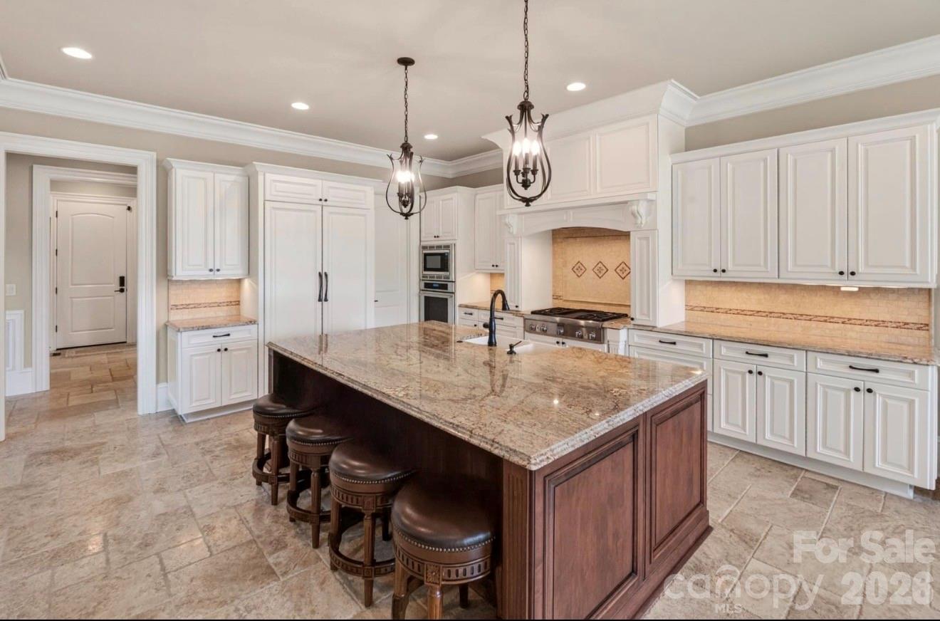 444 Bay Harbour Road — Mooresville