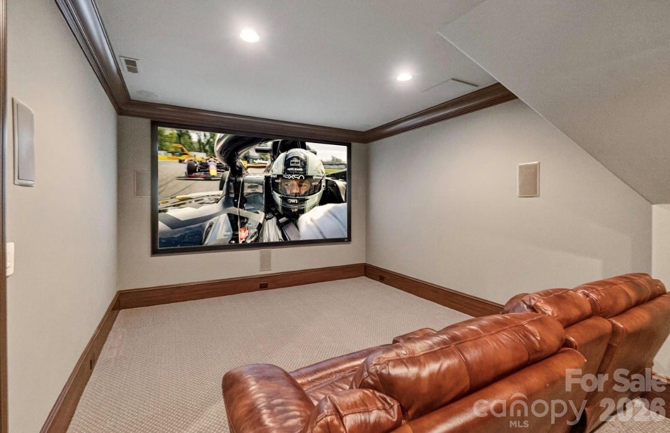 444 Bay Harbour Road — Mooresville
