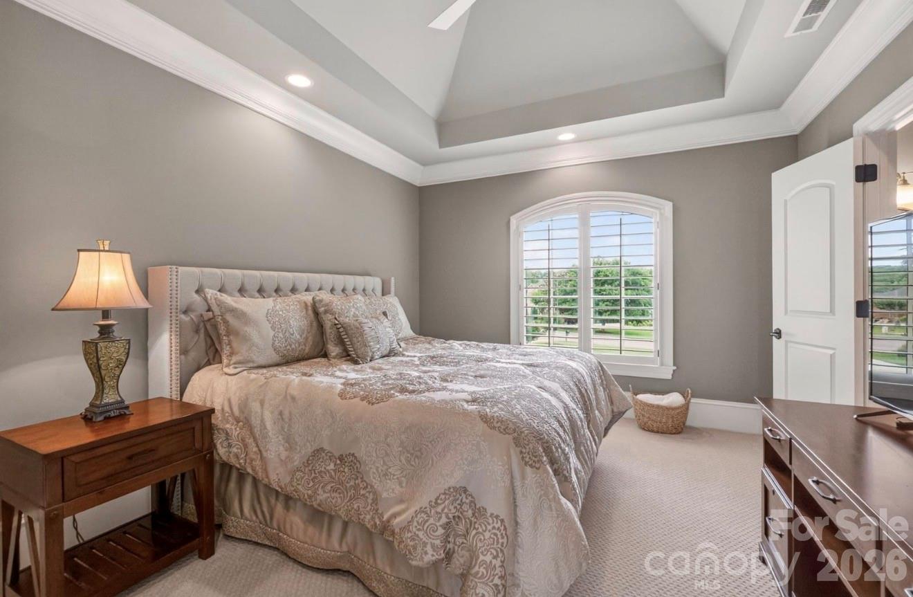 444 Bay Harbour Road — Mooresville