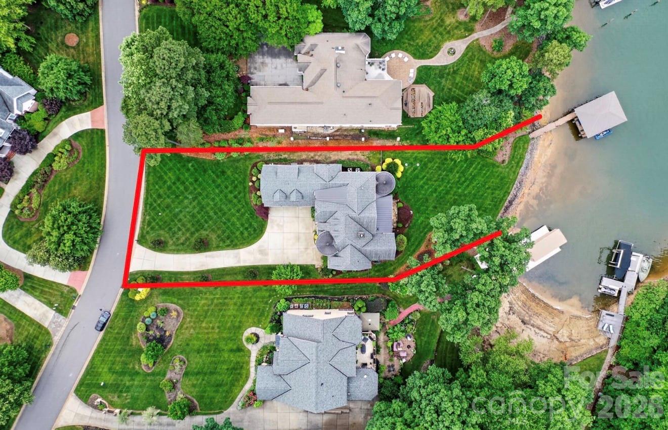 444 Bay Harbour Road — Mooresville