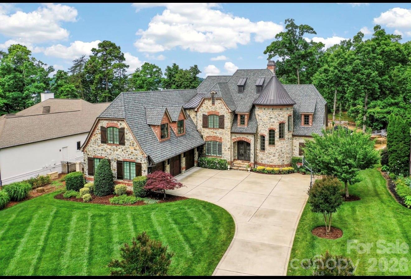 444 Bay Harbour Road — Mooresville