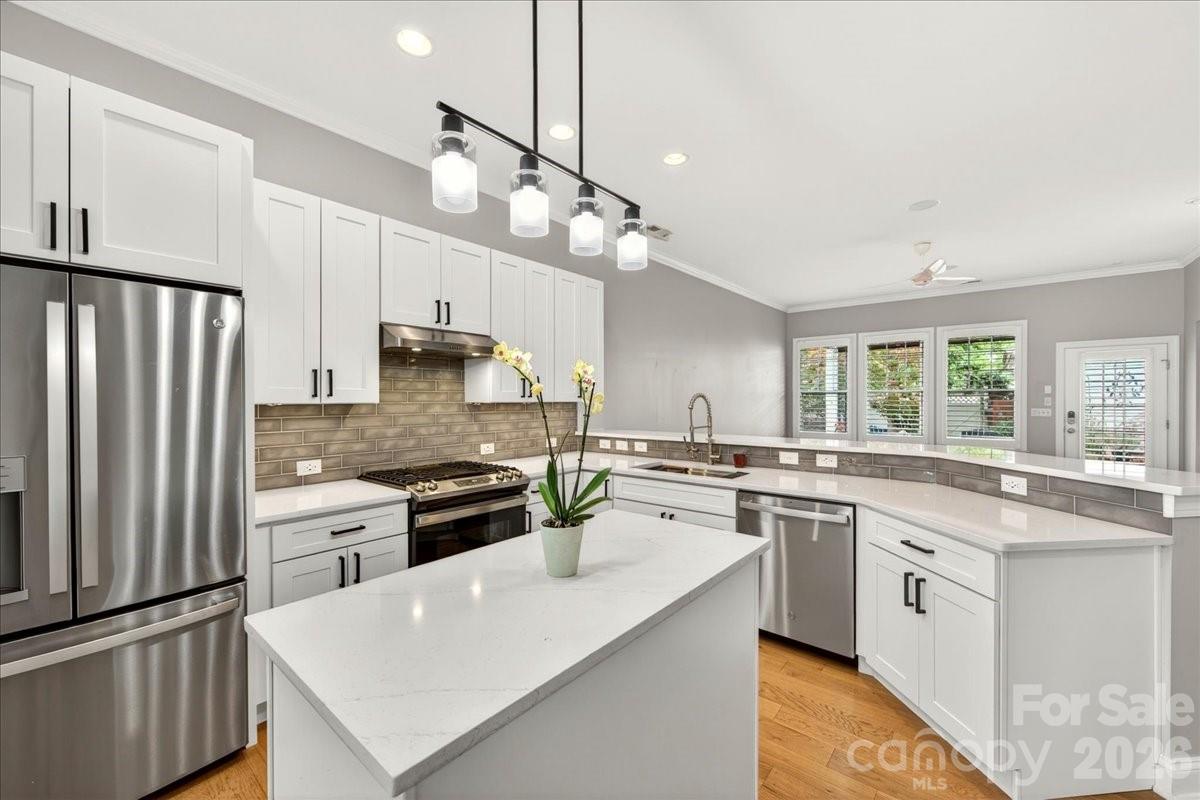 12422 Brenthaven Drive — Davidson