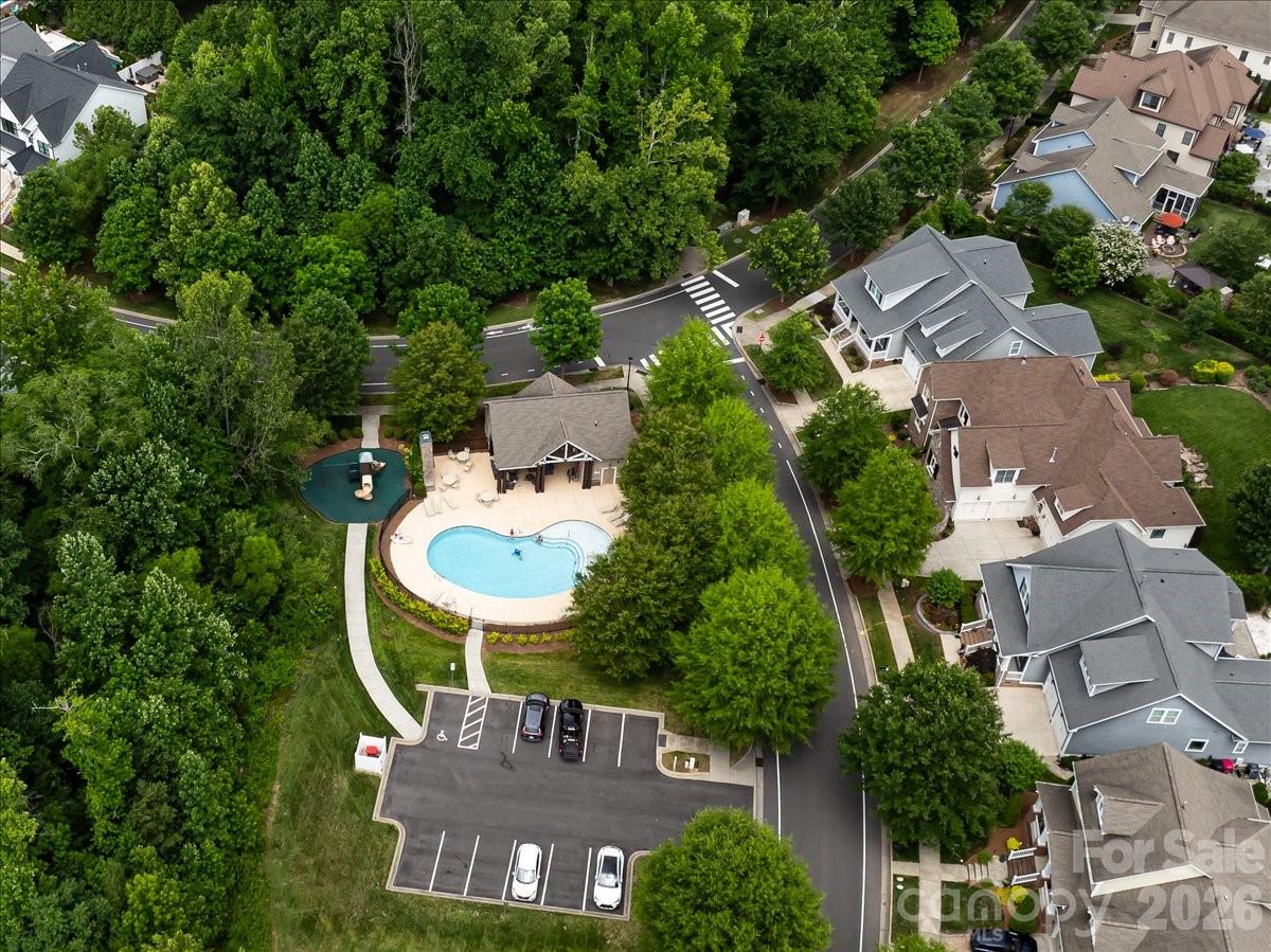 12422 Brenthaven Drive — Davidson