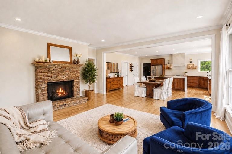 4445 Rowell Road — Lancaster