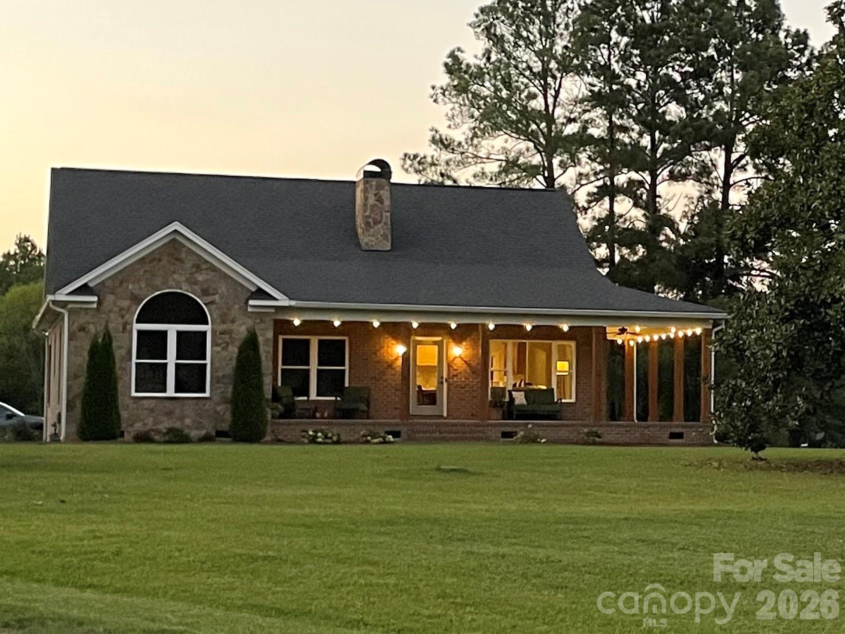 4445 Rowell Road — Lancaster