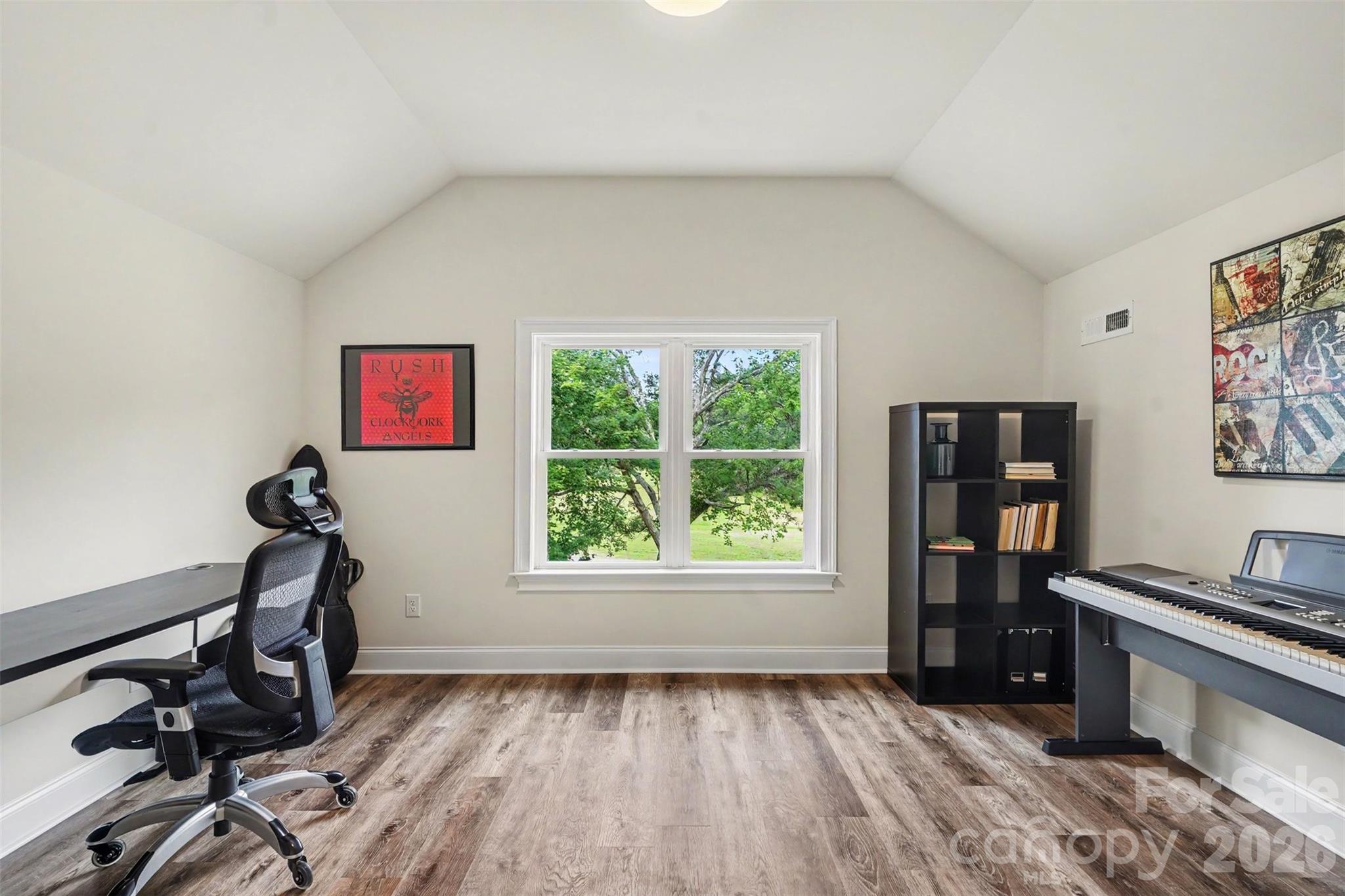 4445 Rowell Road — Lancaster