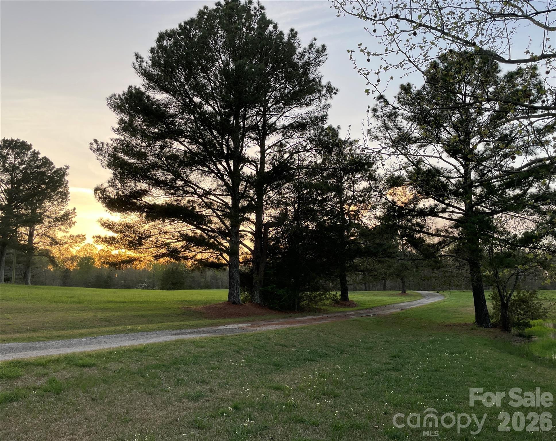 4445 Rowell Road — Lancaster