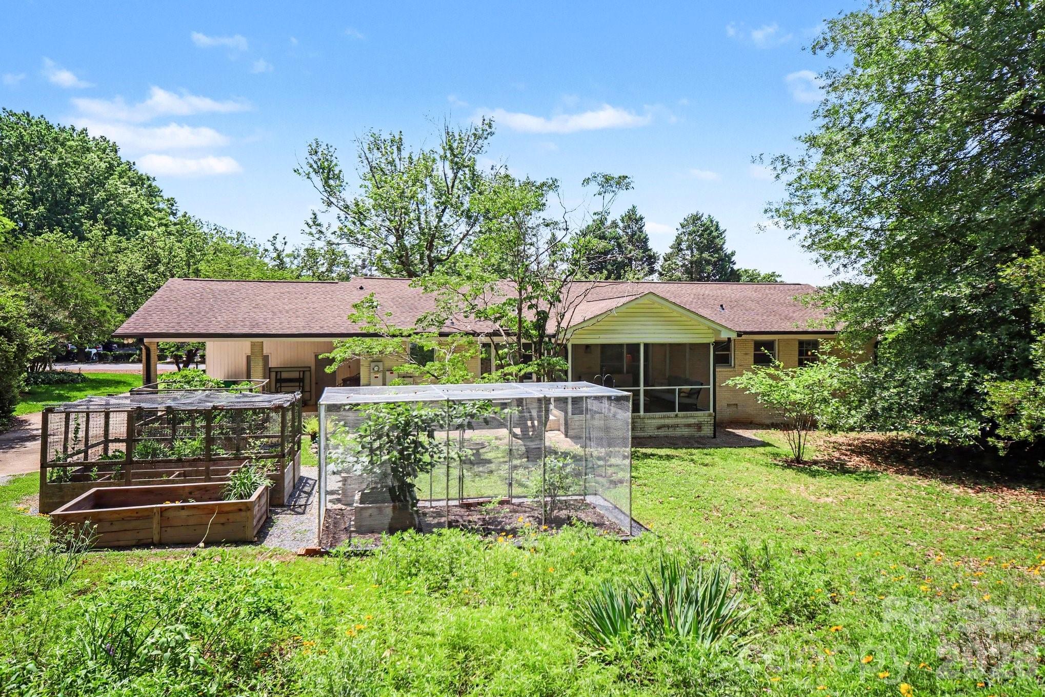 118 Lutomma Circle — Charlotte