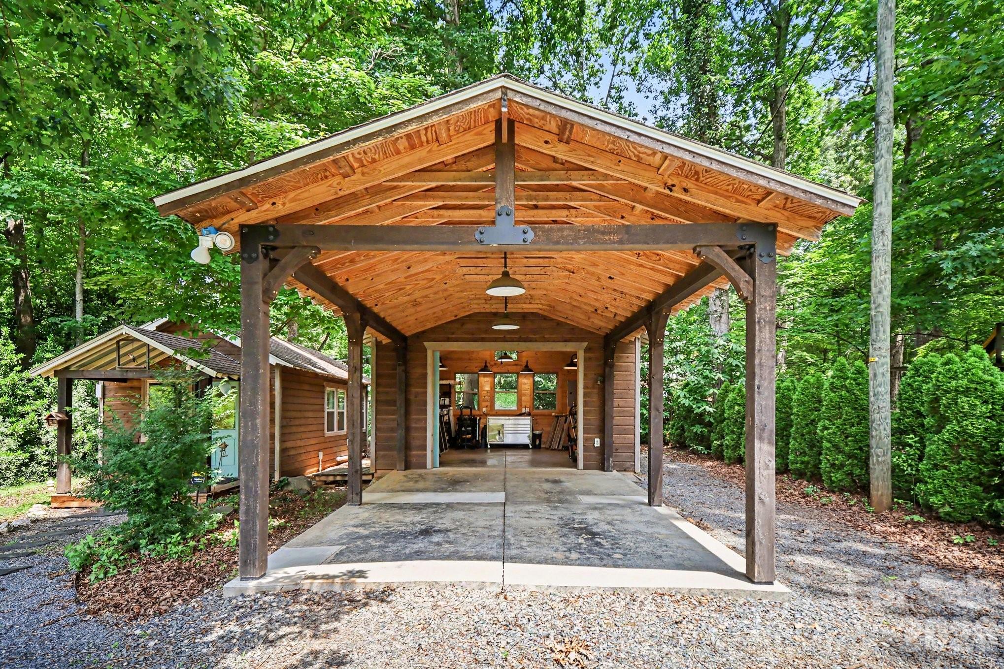 118 Lutomma Circle — Charlotte