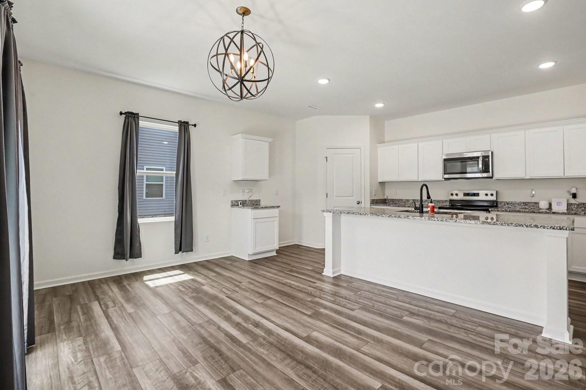 15 Hidden Glen Court — Angier