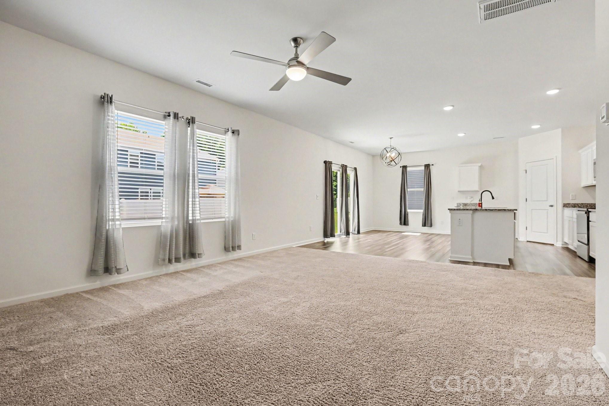 15 Hidden Glen Court — Angier