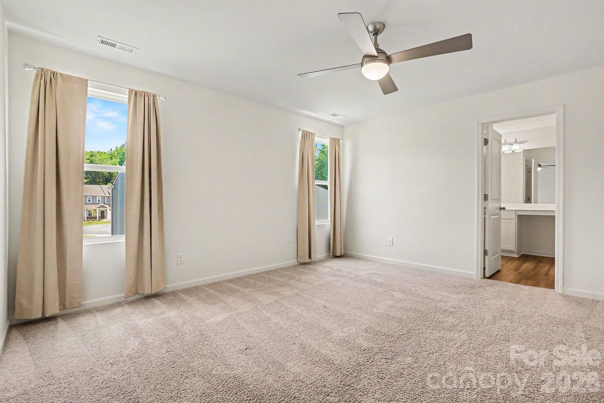 15 Hidden Glen Court — Angier
