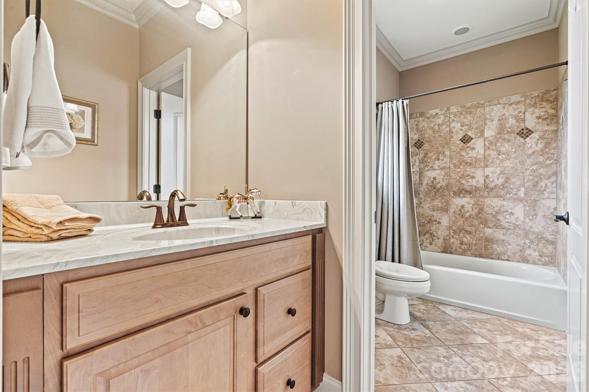 336 Kenway Loop — Mooresville
