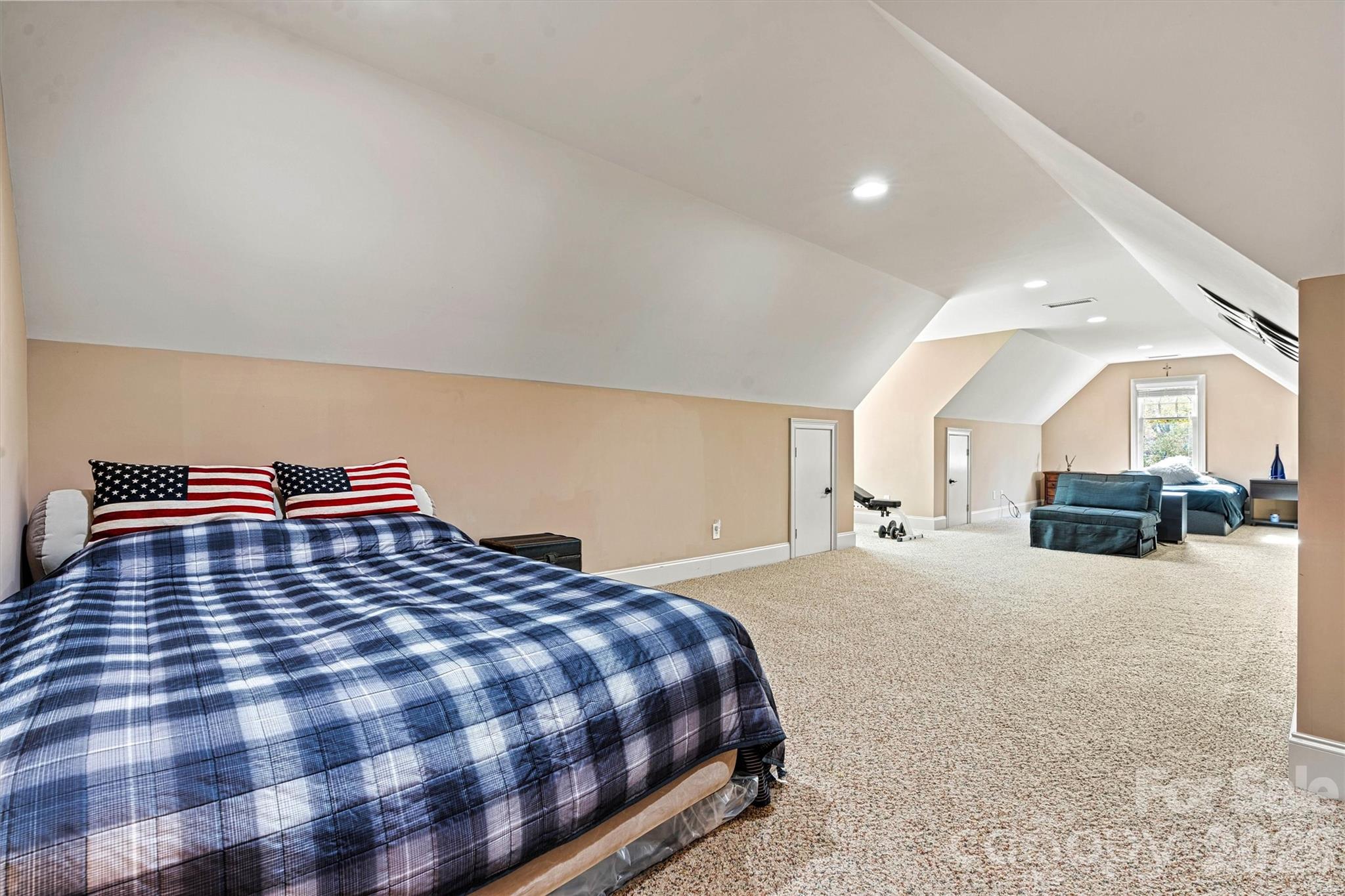 336 Kenway Loop — Mooresville