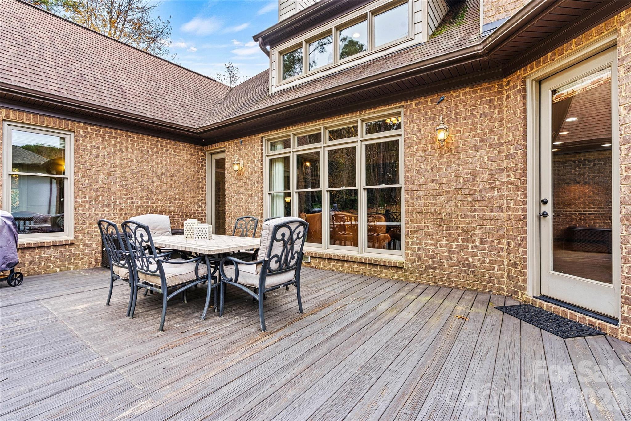 336 Kenway Loop — Mooresville