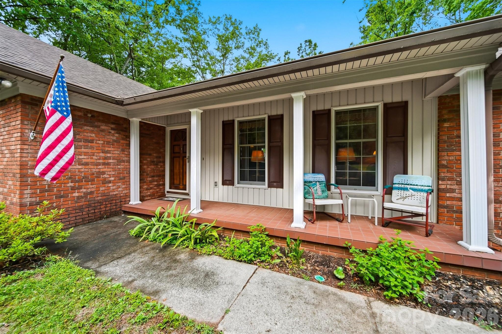 104 Laurelwood Drive — Morganton