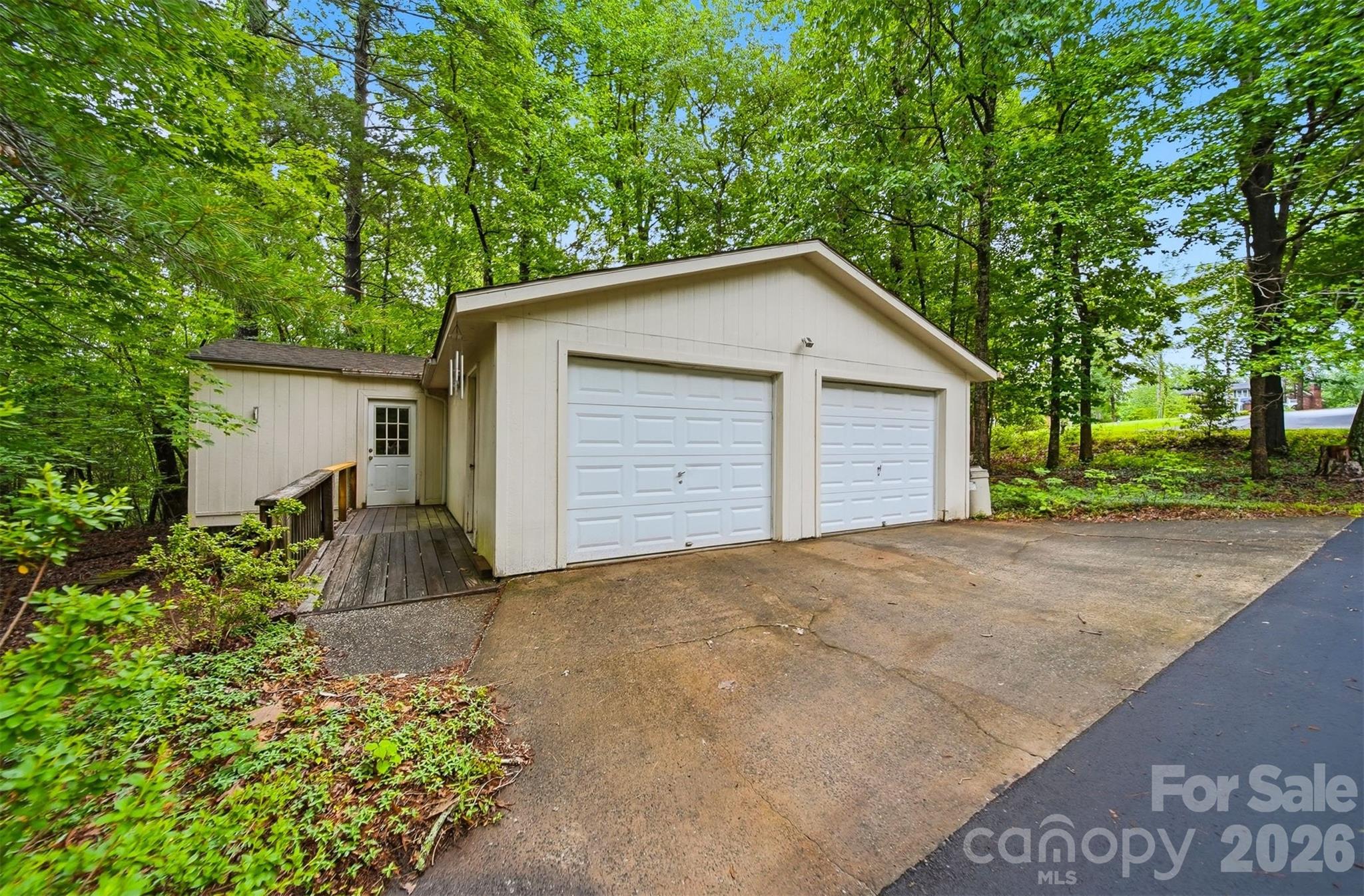 104 Laurelwood Drive — Morganton