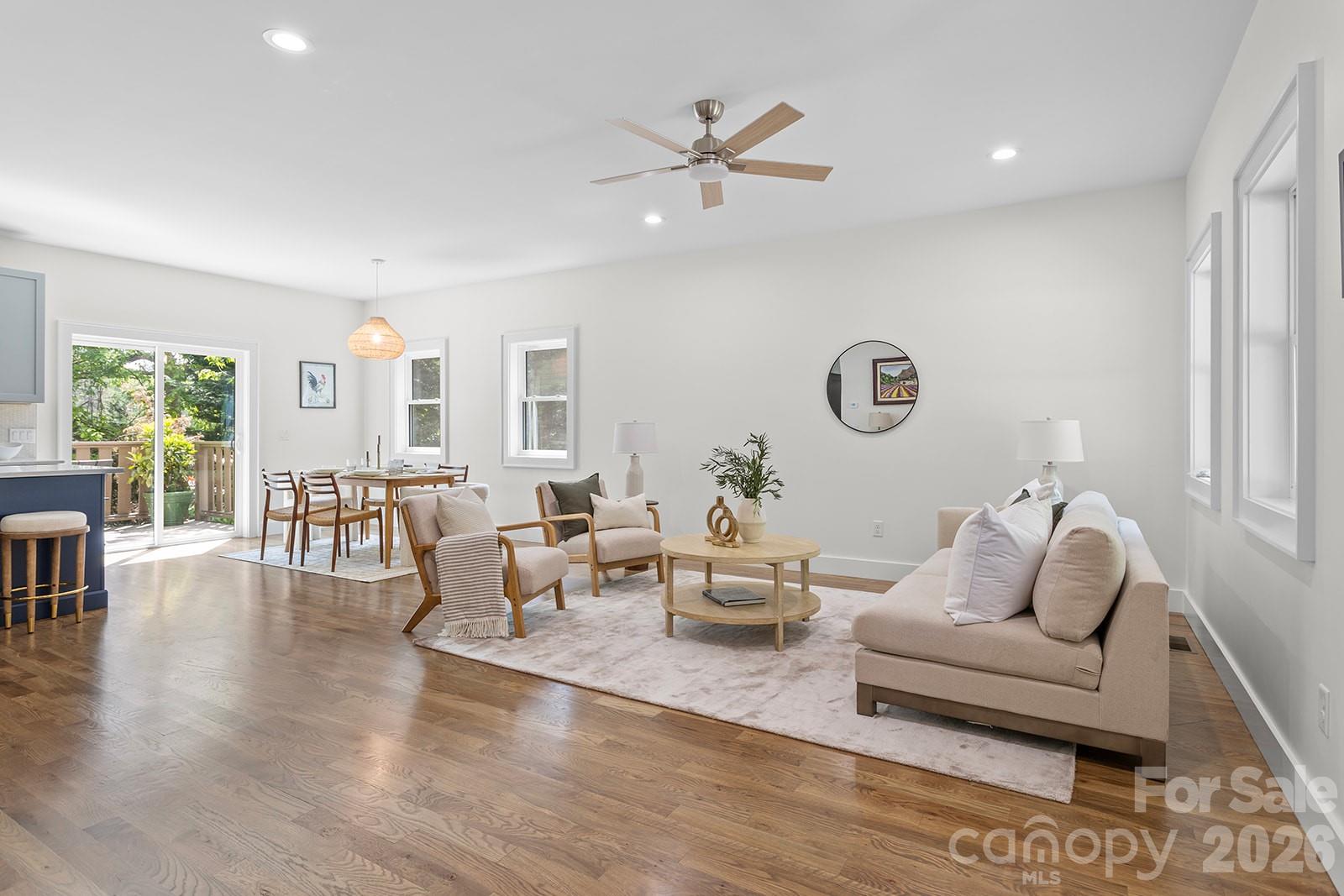 121 Laurel Loop — Asheville