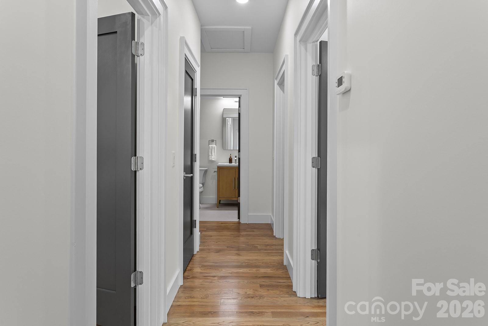 121 Laurel Loop — Asheville