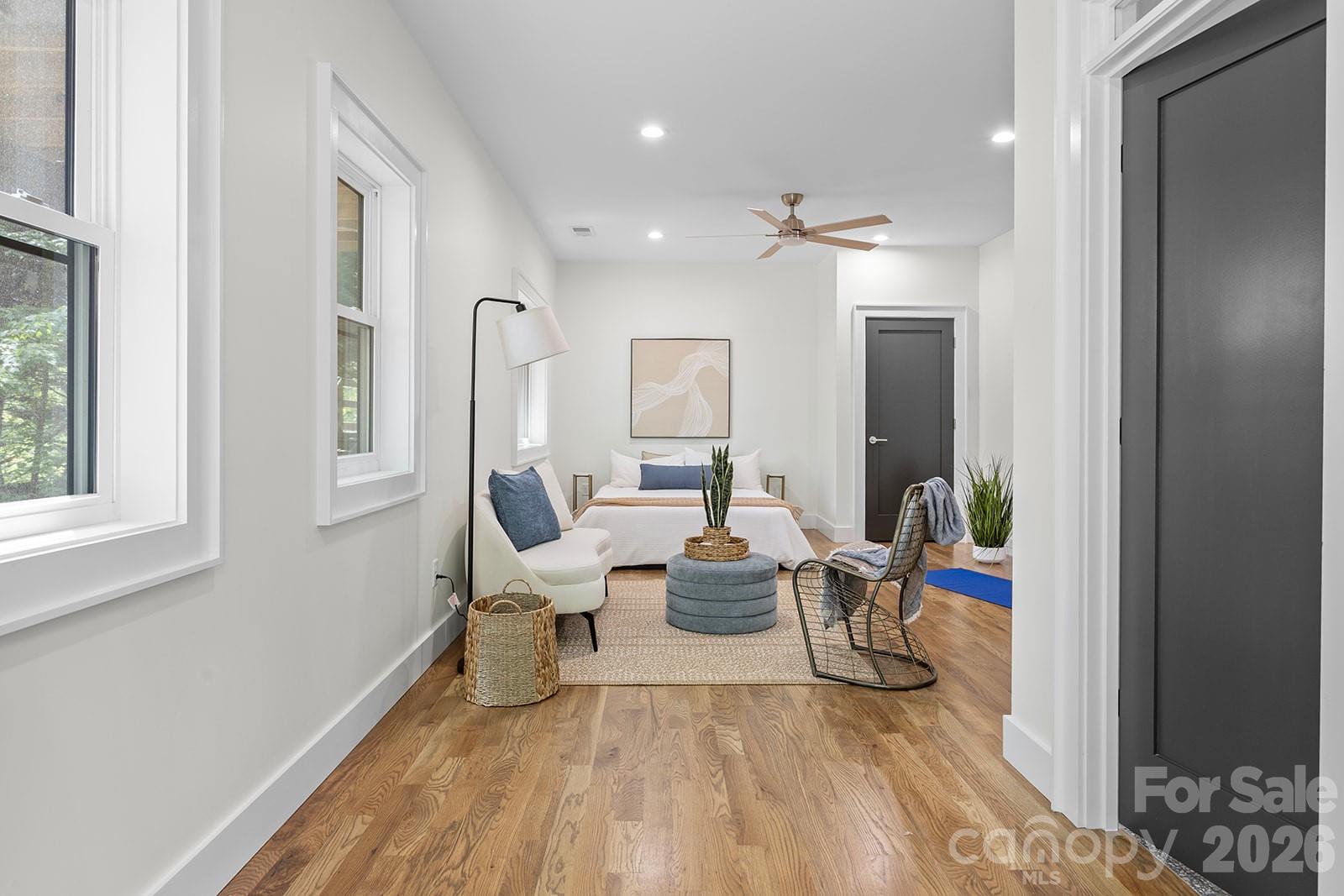 121 Laurel Loop — Asheville