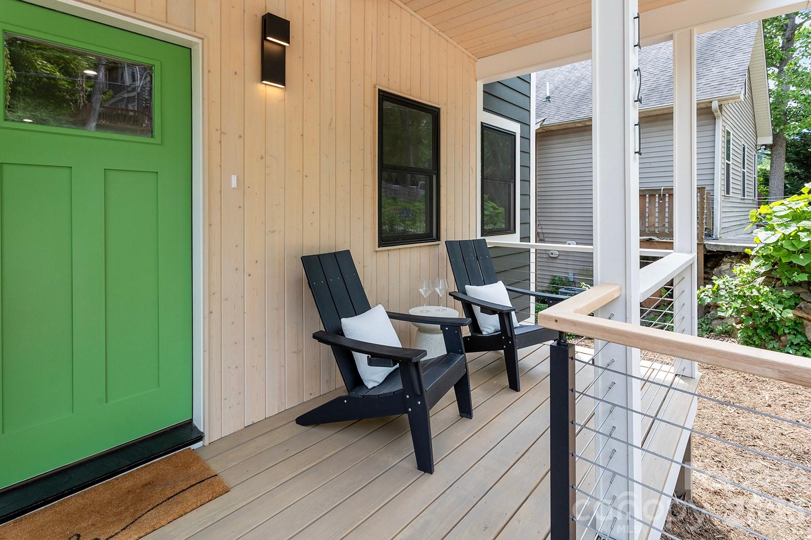 121 Laurel Loop — Asheville