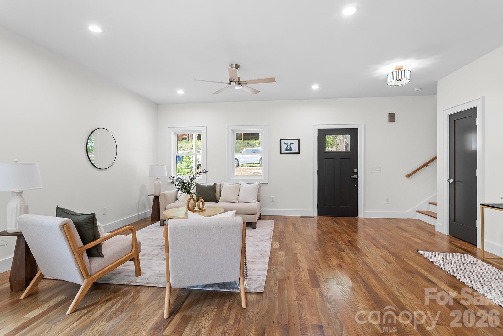 121 Laurel Loop — Asheville