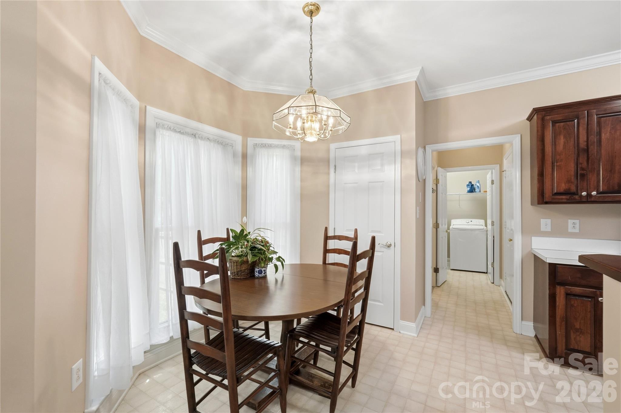1009 Millwright Lane — Matthews