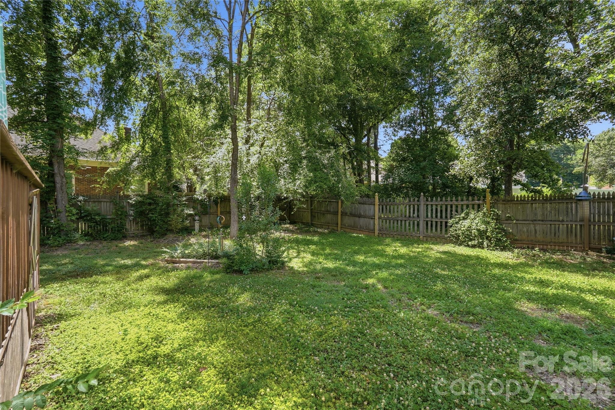 1009 Millwright Lane — Matthews