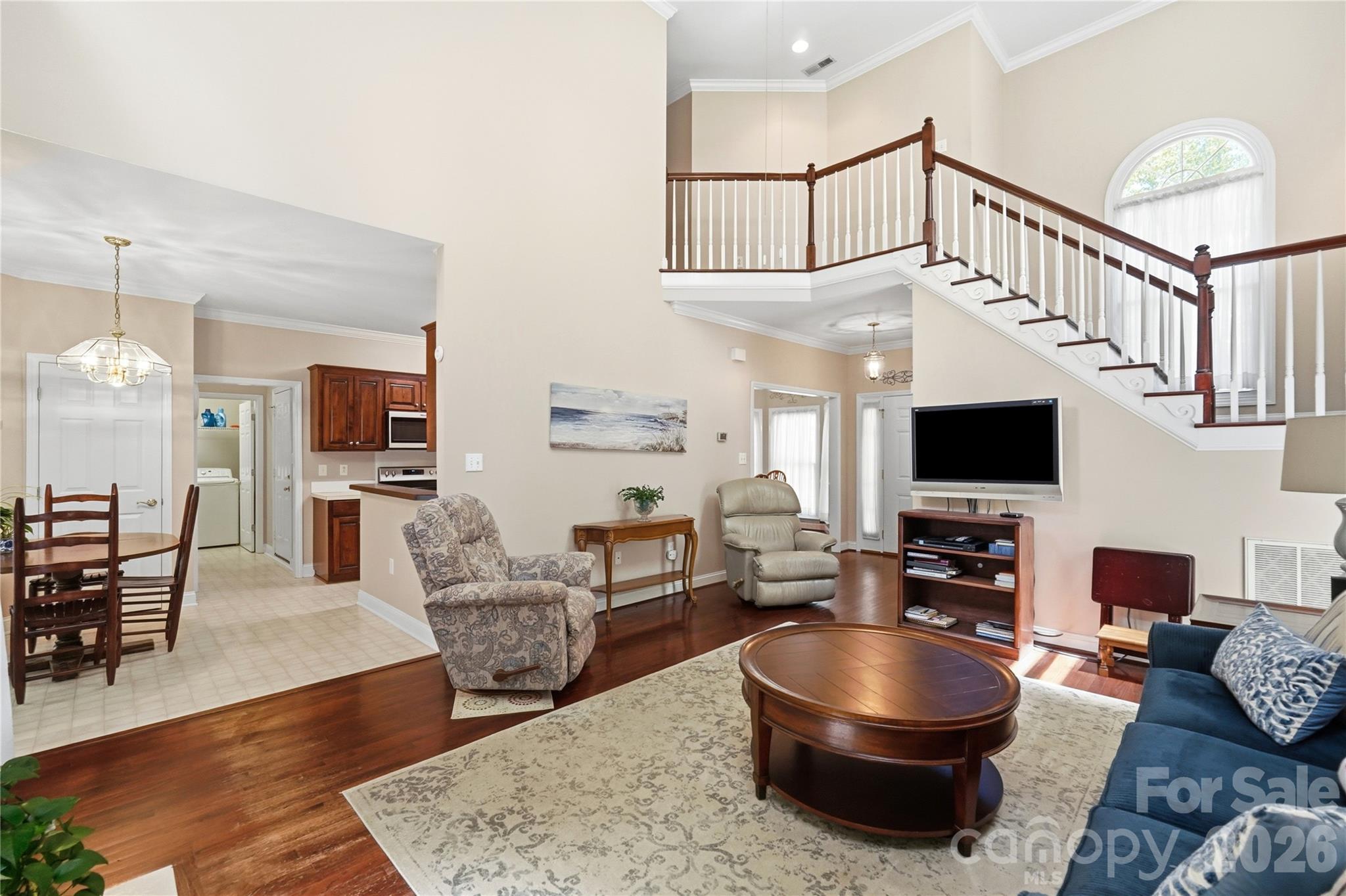 1009 Millwright Lane — Matthews