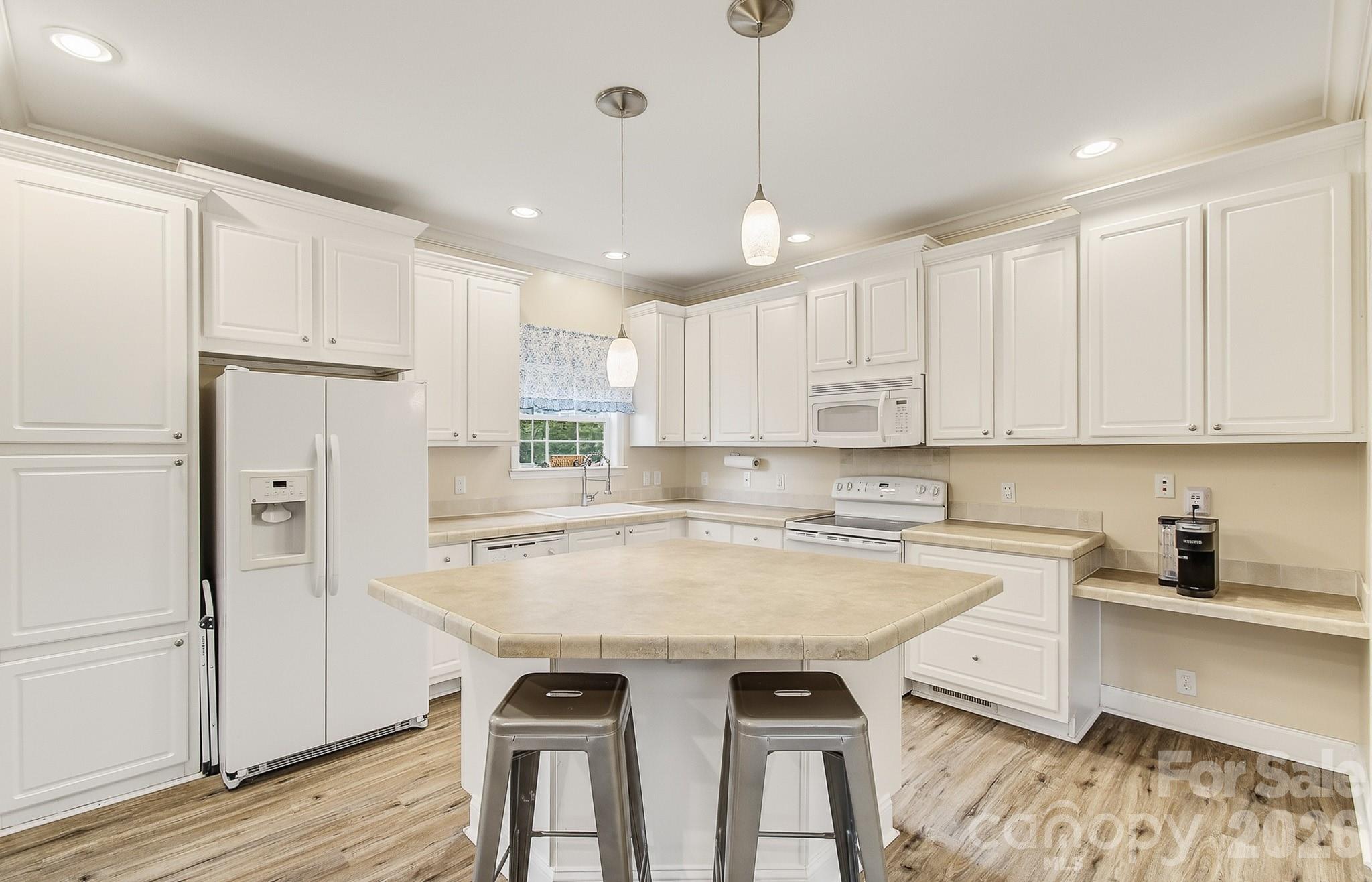 40 Liberty Road — Candler