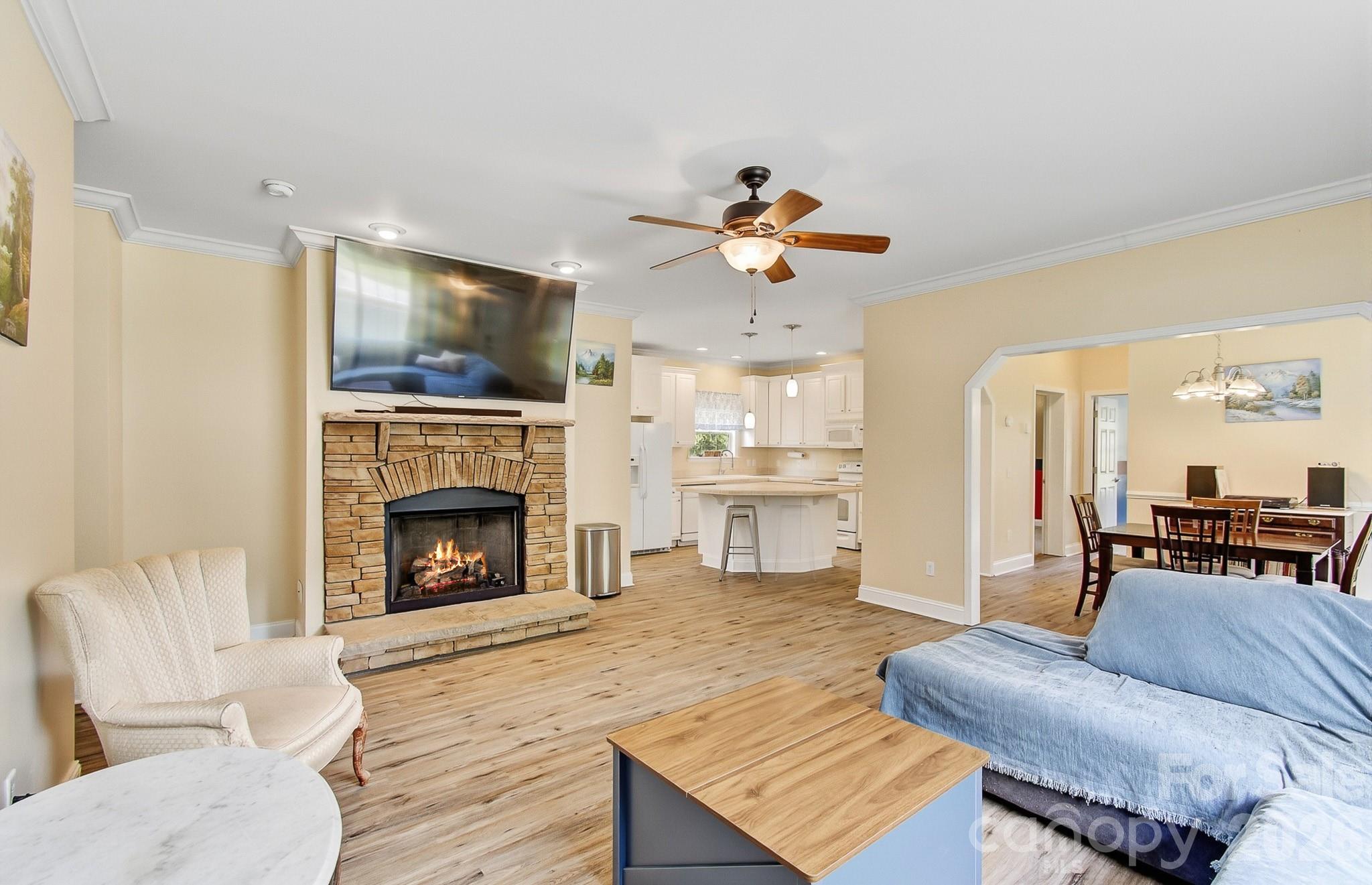 40 Liberty Road — Candler