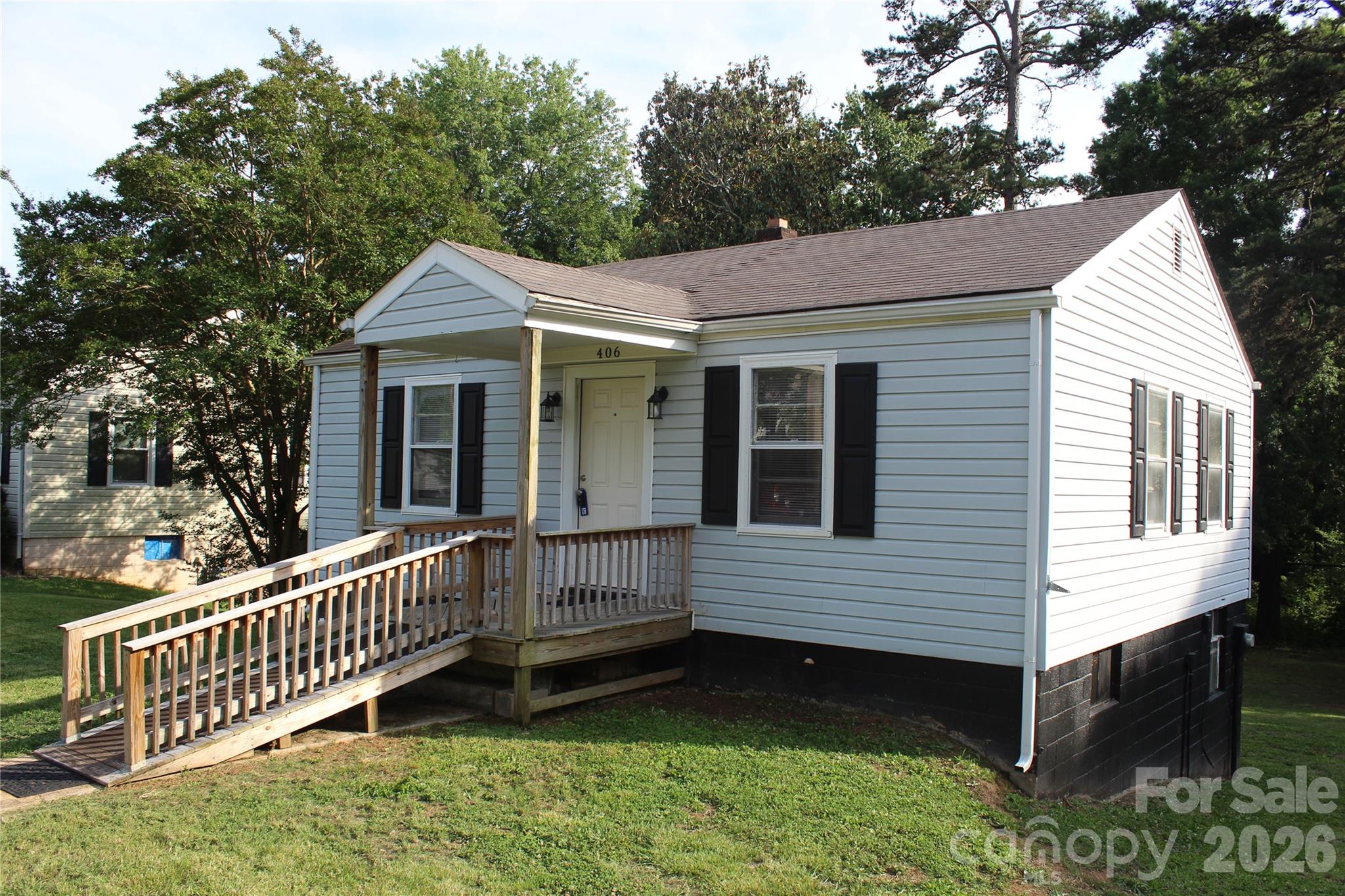 406 E Mill Street — Landis