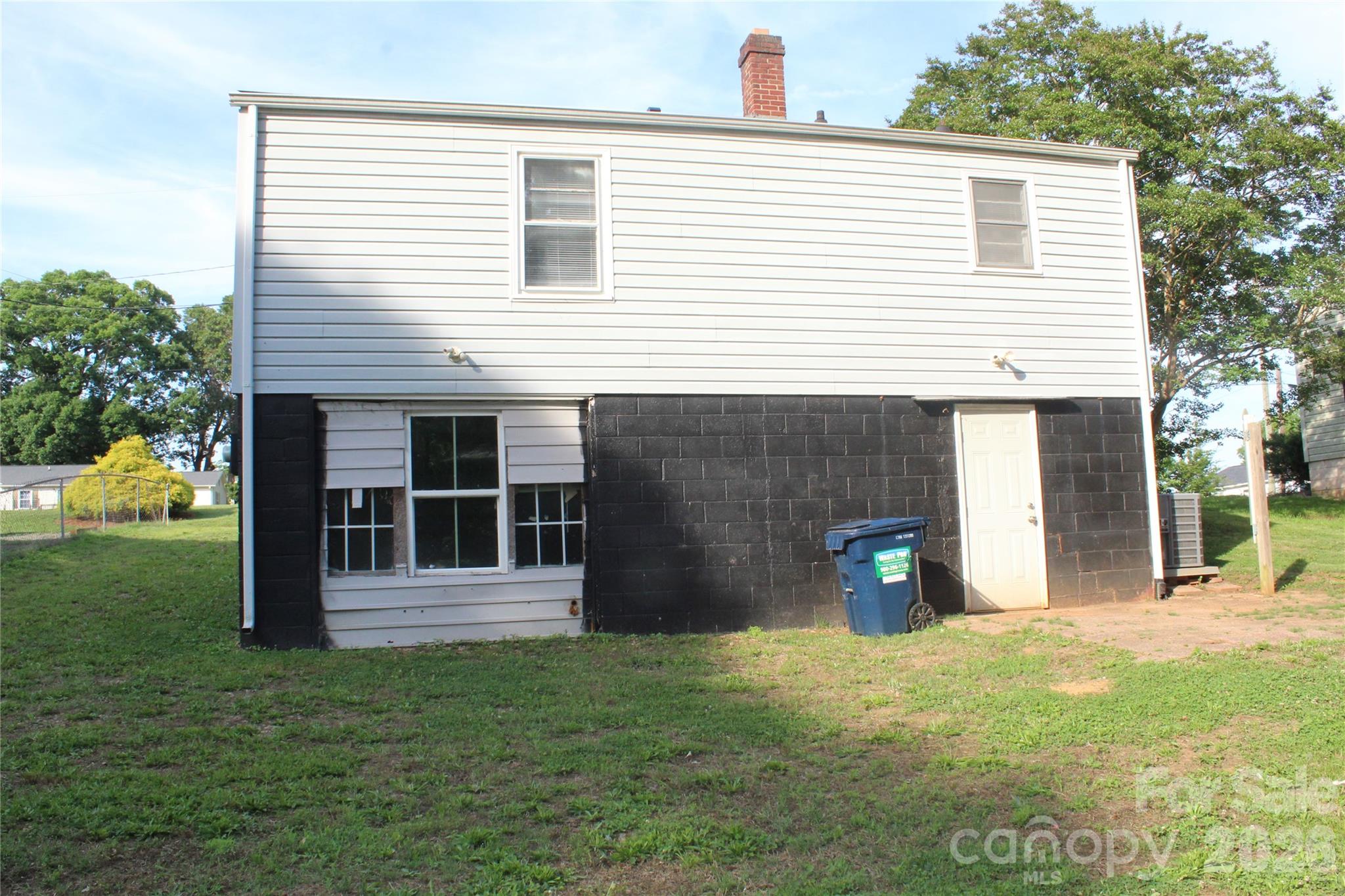 406 E Mill Street — Landis