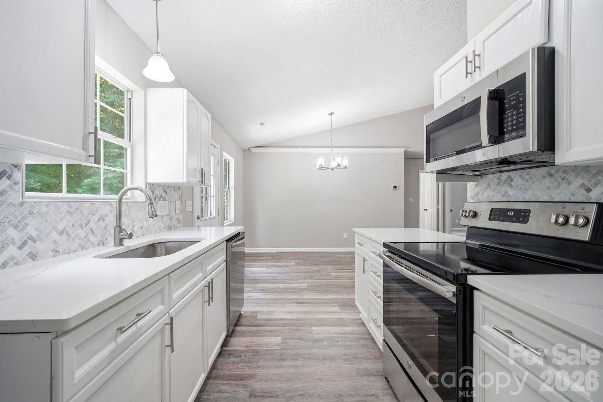 6324 Grove Park Boulevard — Charlotte