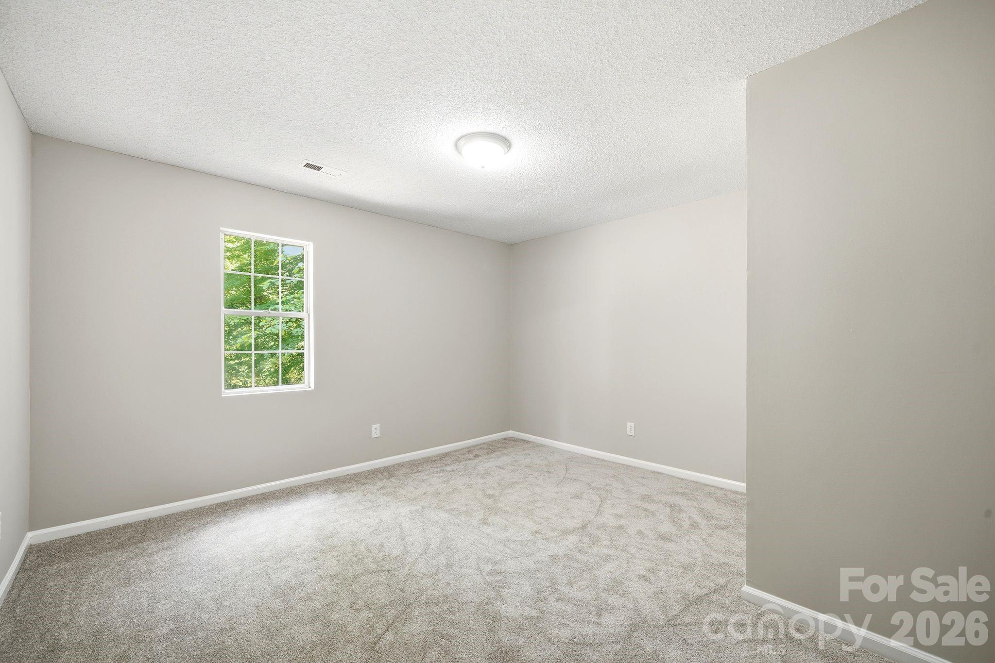 6324 Grove Park Boulevard — Charlotte