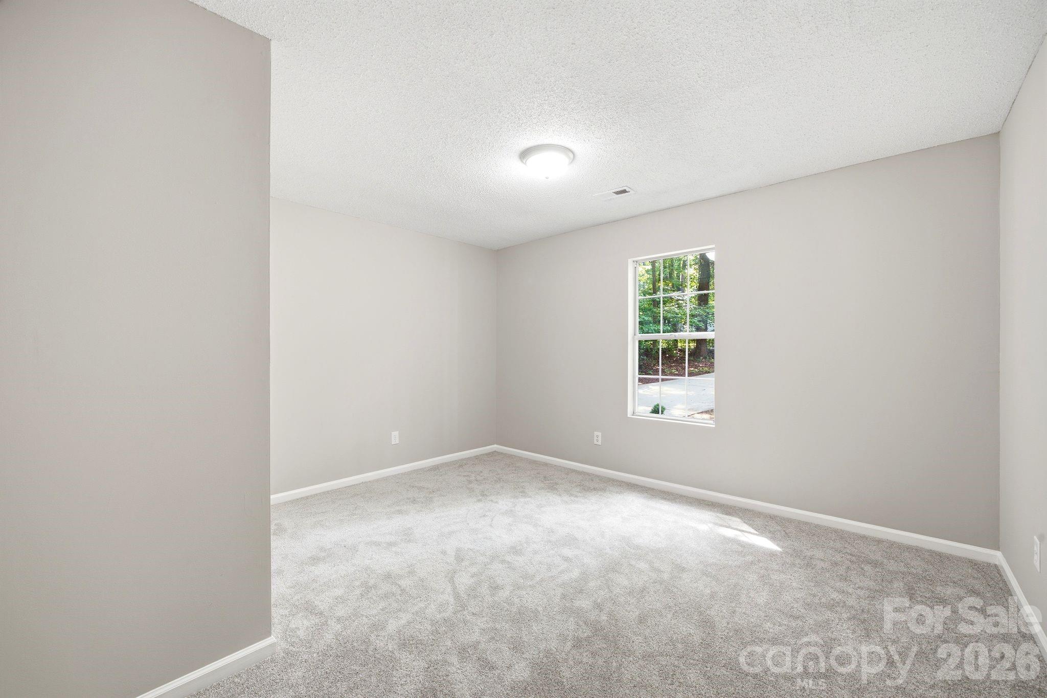 6324 Grove Park Boulevard — Charlotte