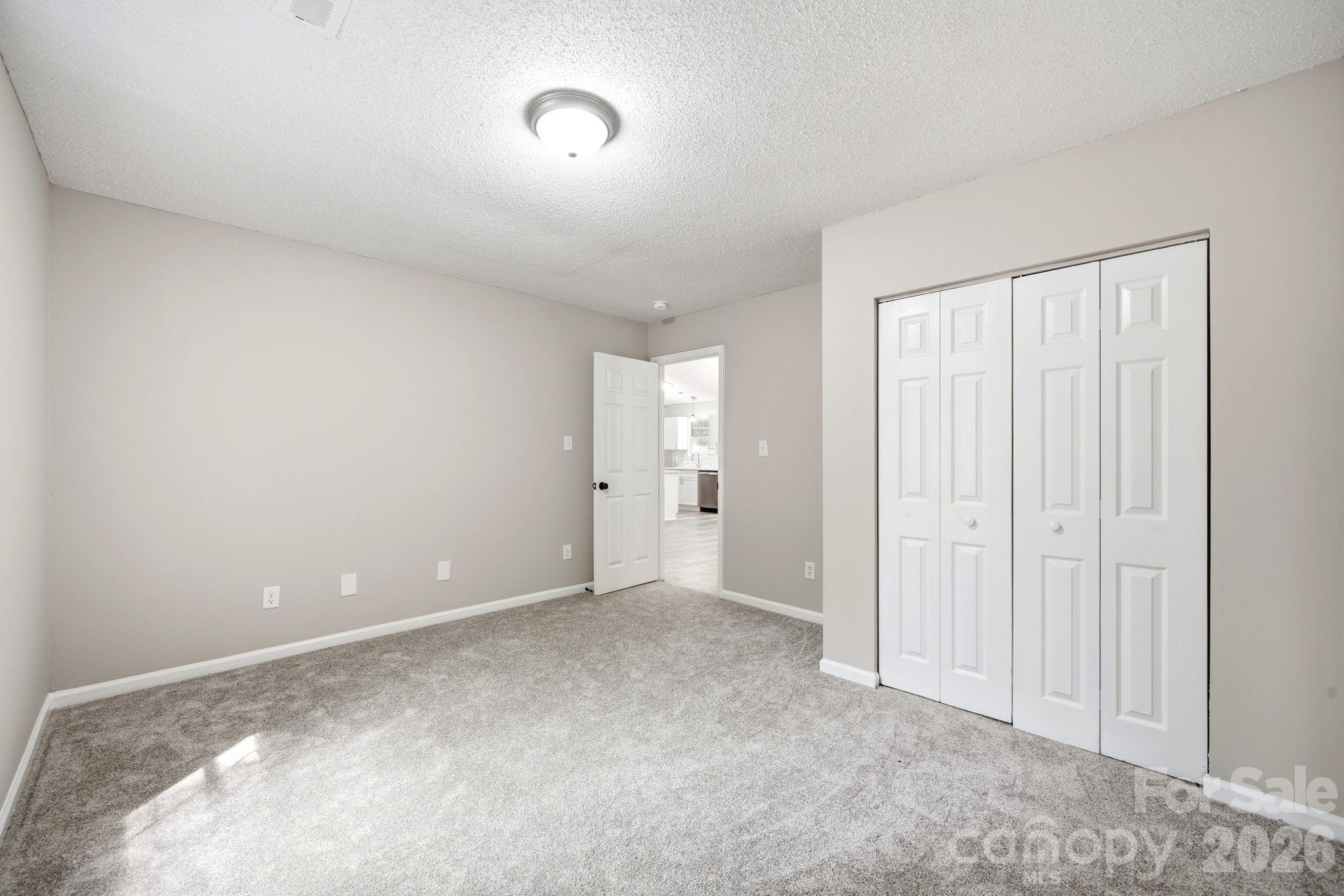 6324 Grove Park Boulevard — Charlotte