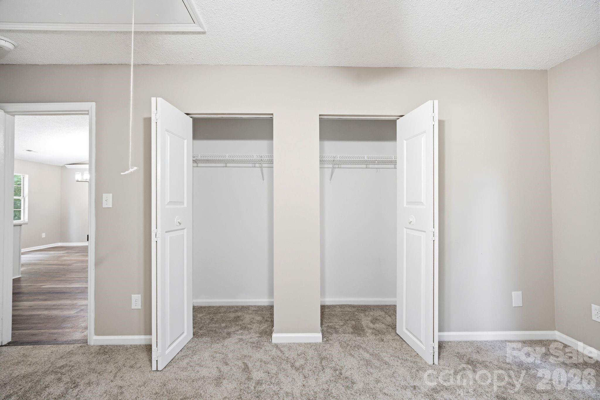 6324 Grove Park Boulevard — Charlotte