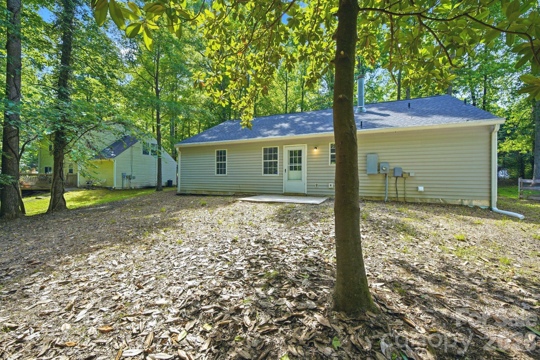 6324 Grove Park Boulevard — Charlotte