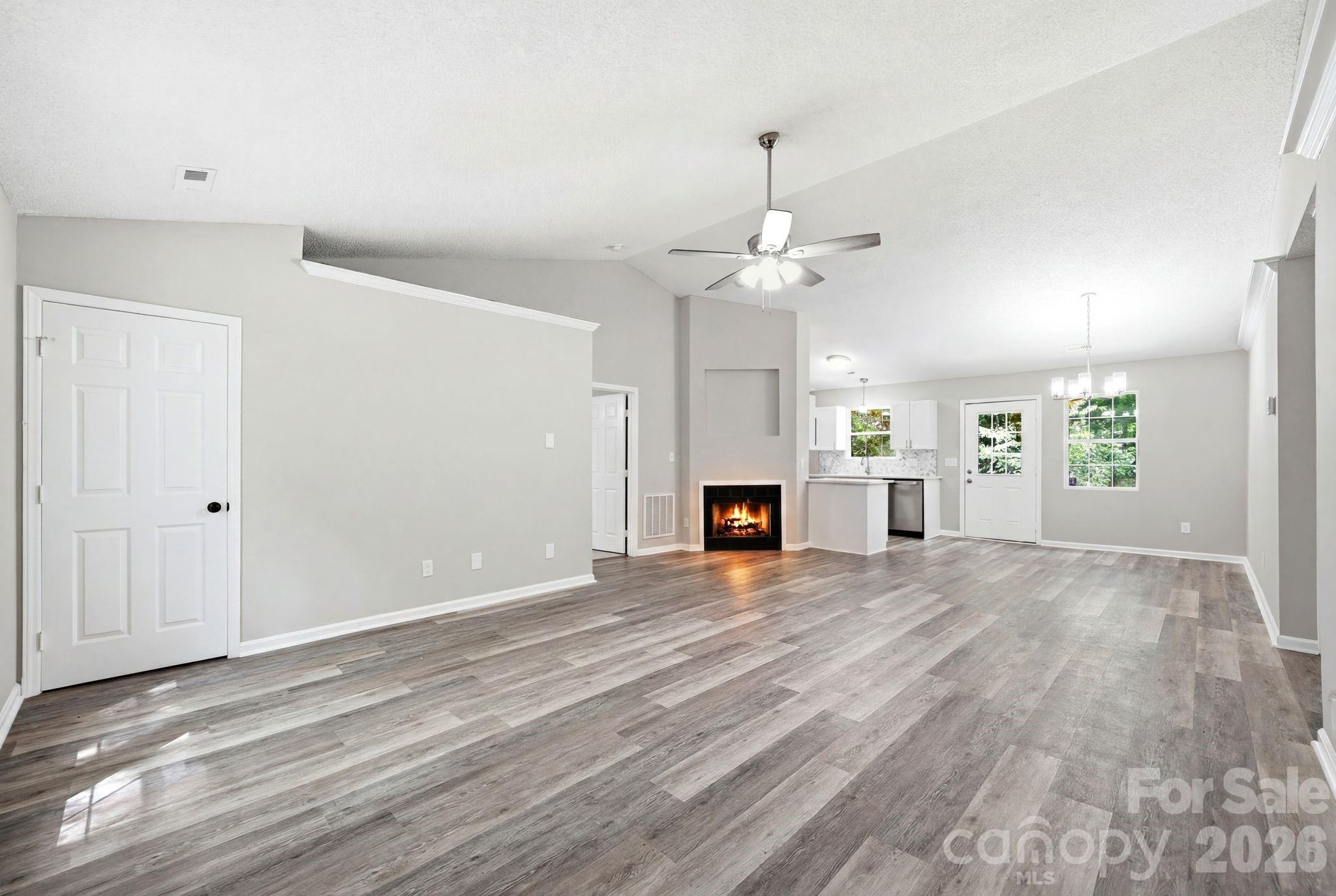 6324 Grove Park Boulevard — Charlotte
