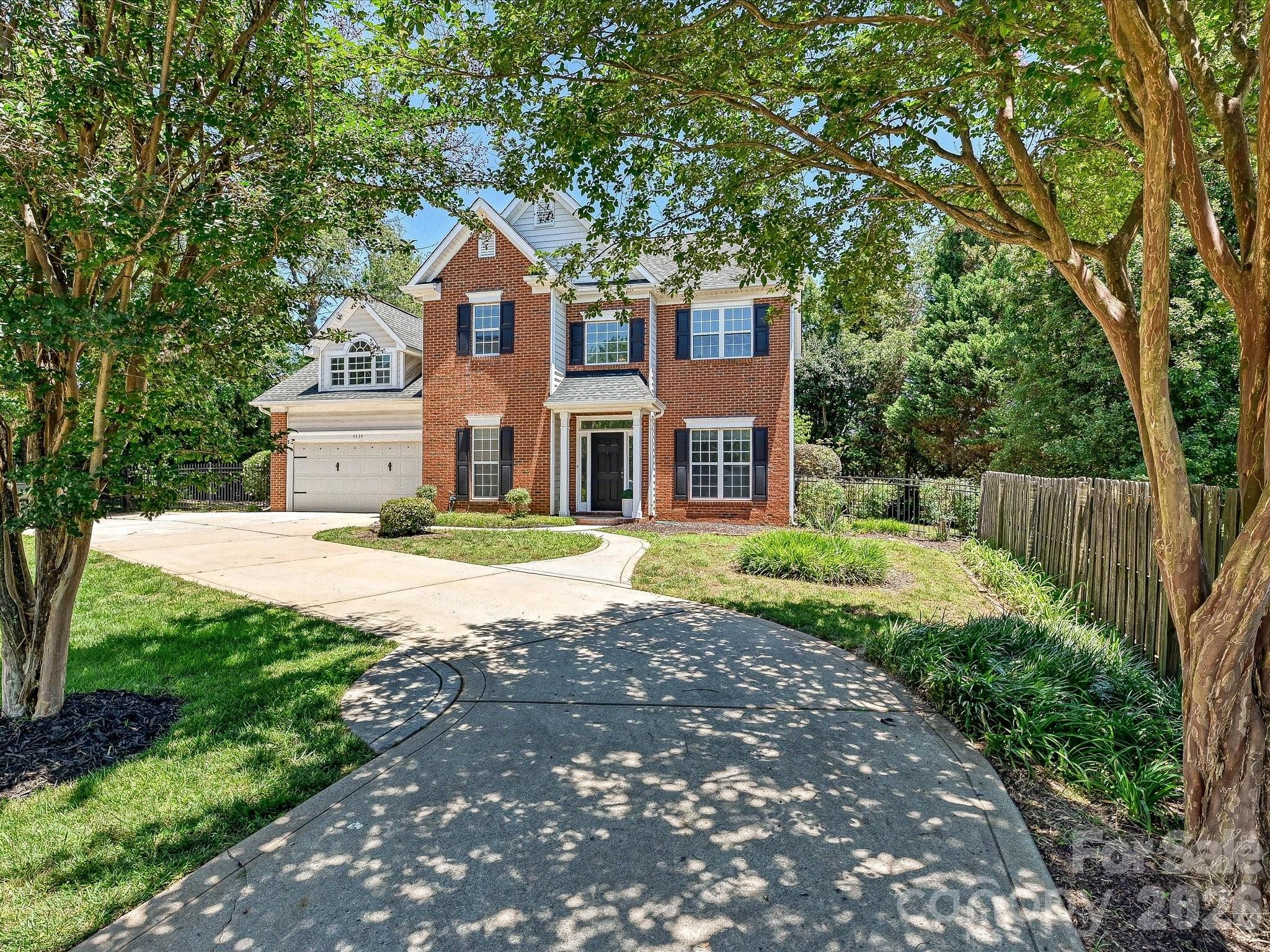 9539 Stawell Drive — Huntersville
