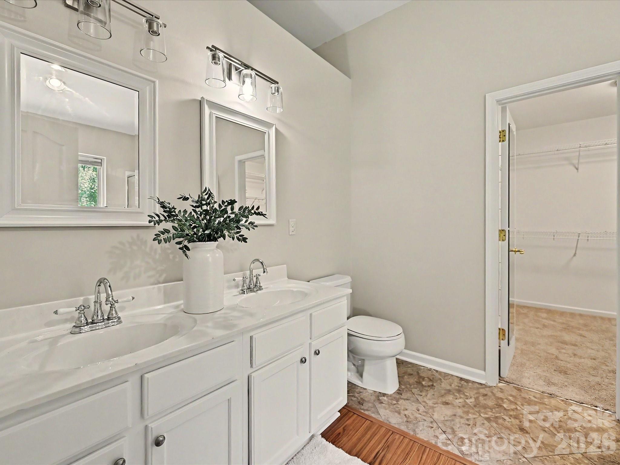 9539 Stawell Drive — Huntersville