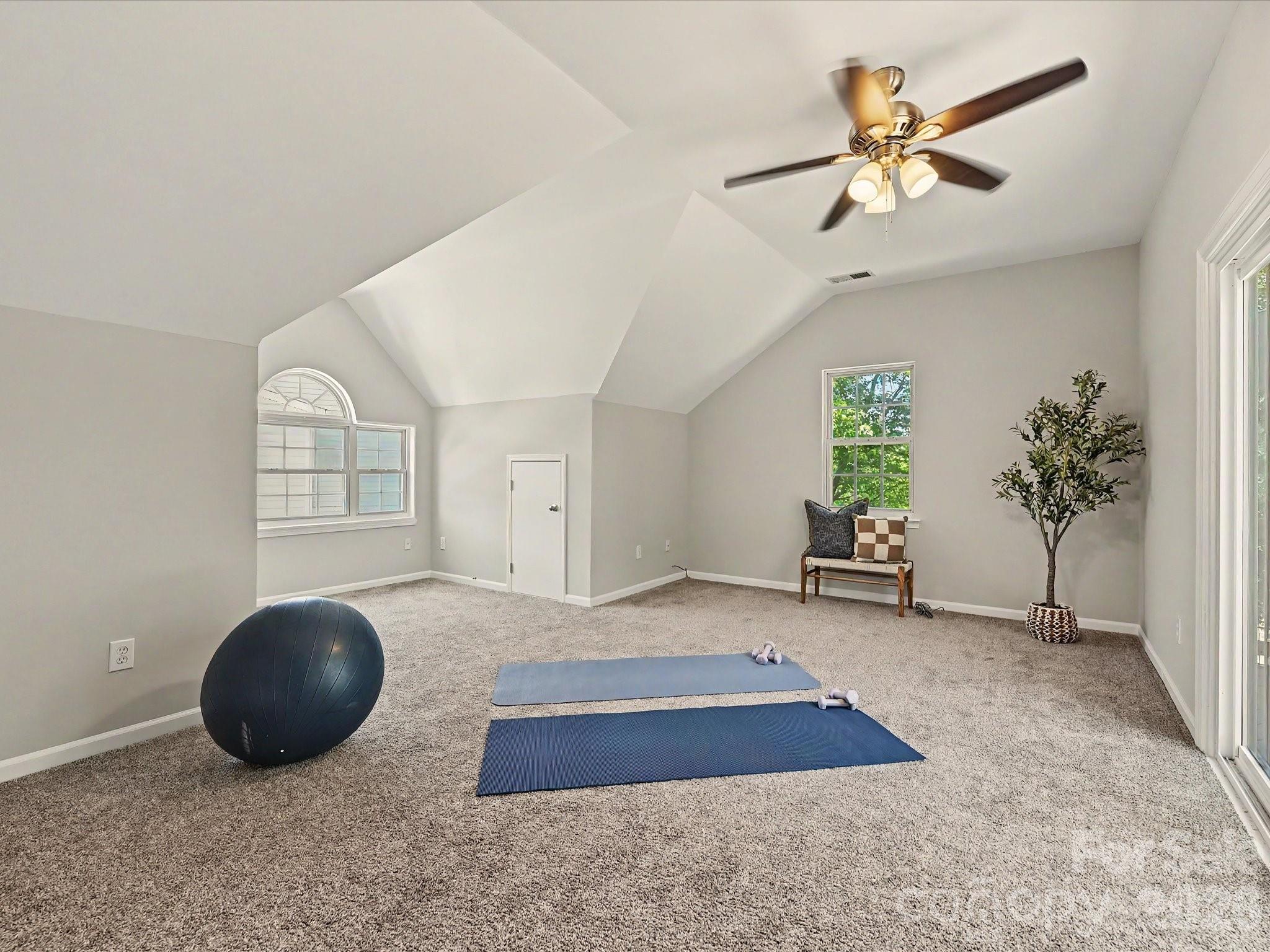 9539 Stawell Drive — Huntersville