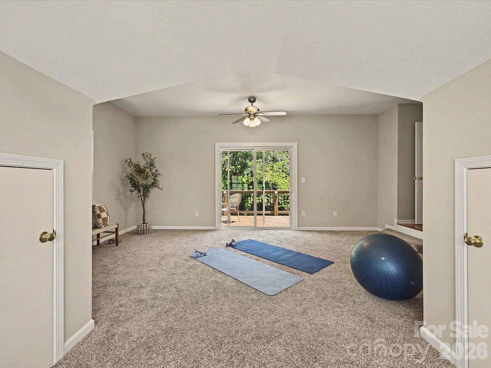 9539 Stawell Drive — Huntersville