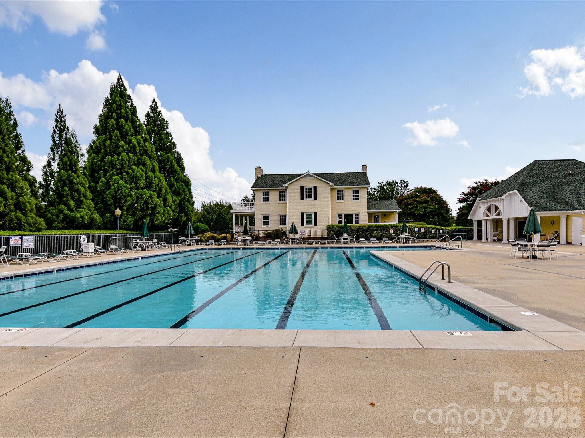 9539 Stawell Drive — Huntersville
