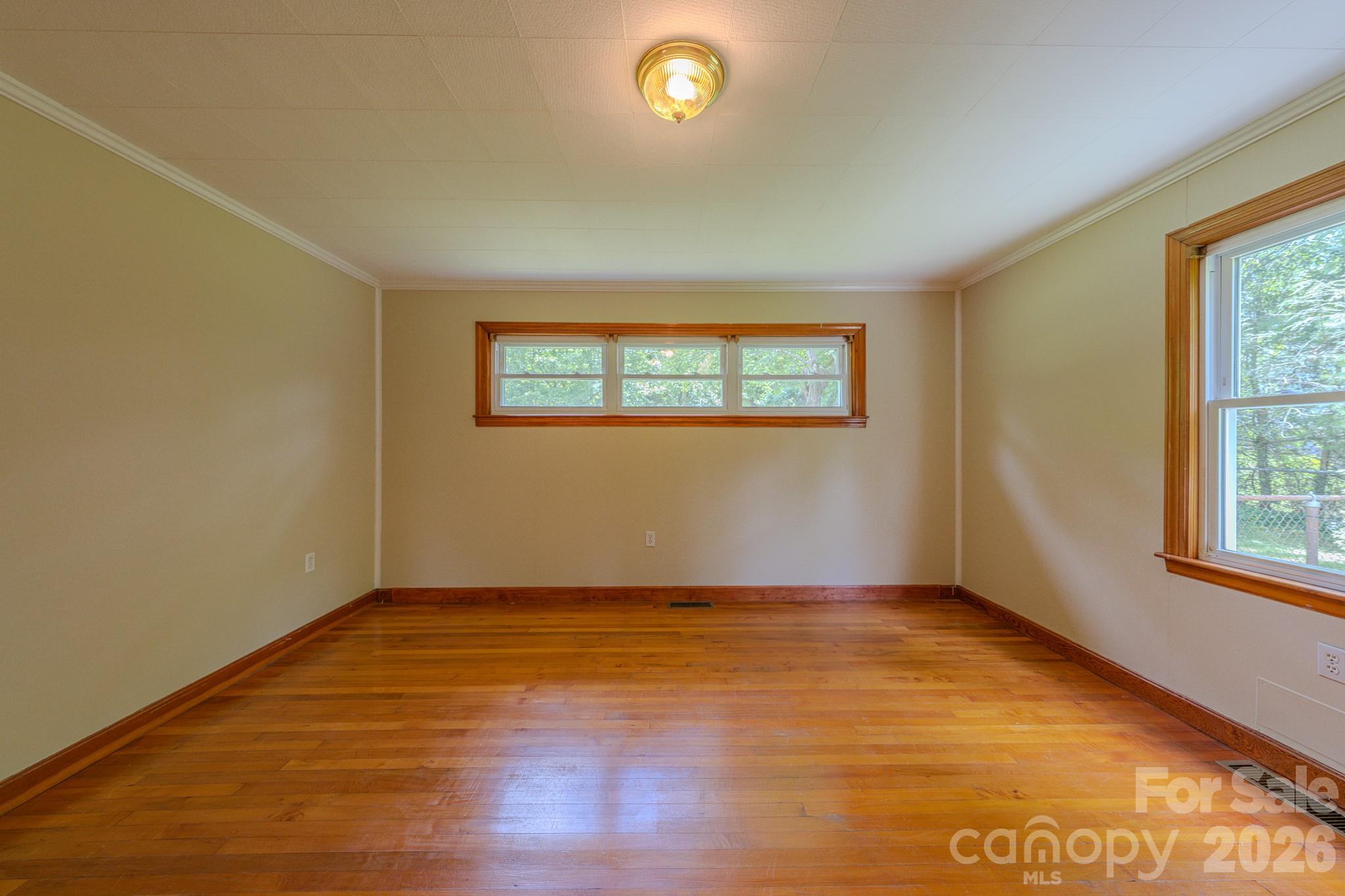 456 Lower Grassy Branch Road — Asheville