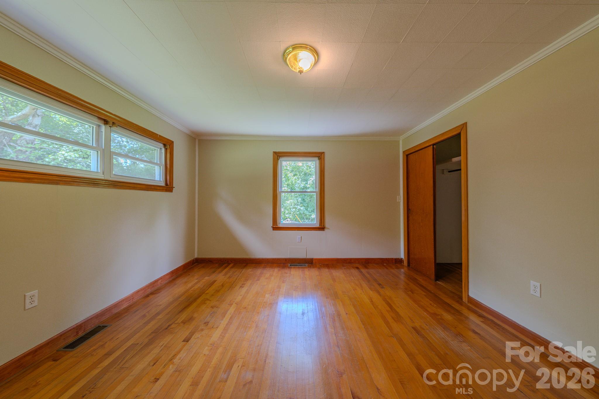 456 Lower Grassy Branch Road — Asheville