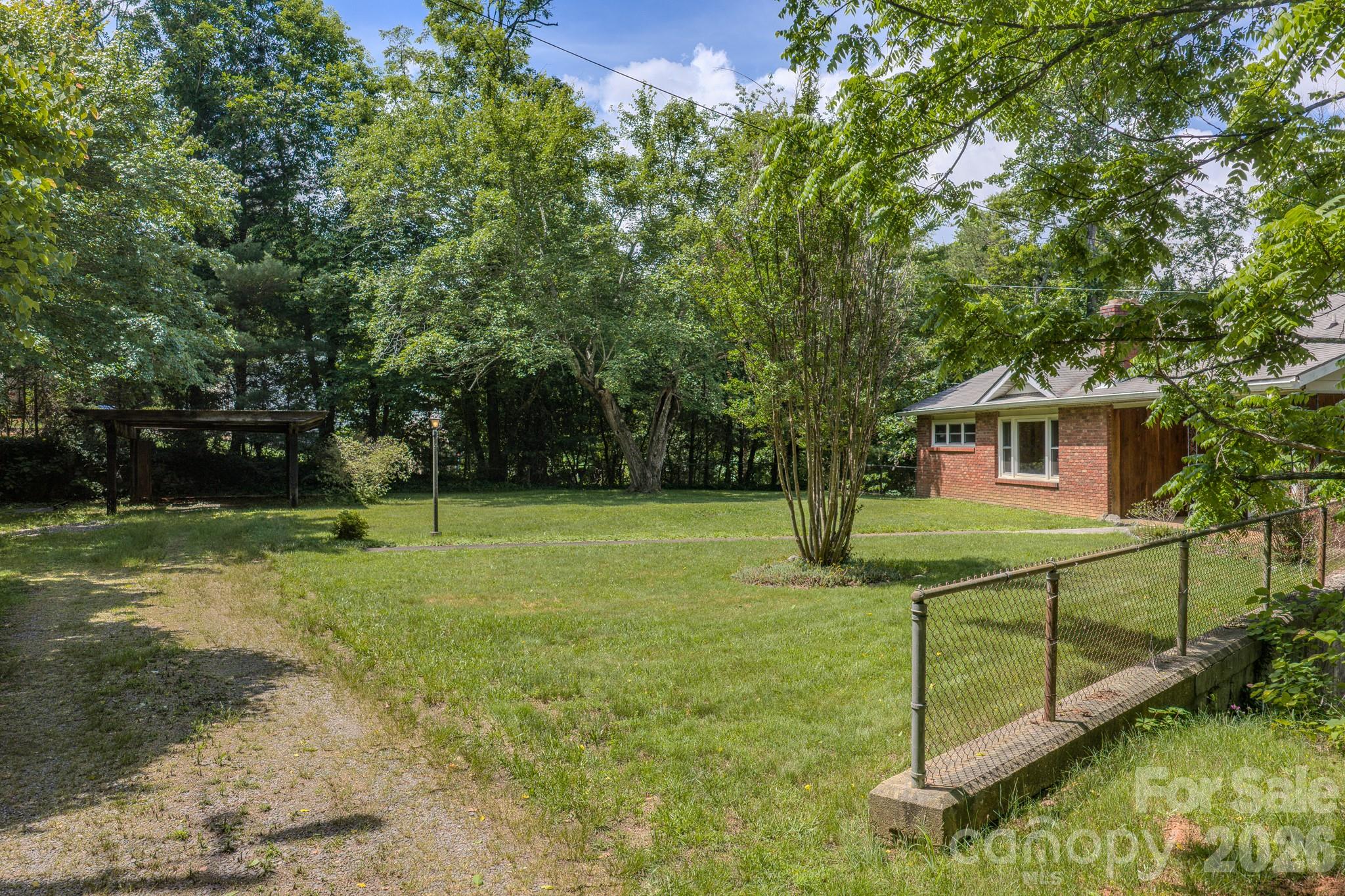 456 Lower Grassy Branch Road — Asheville