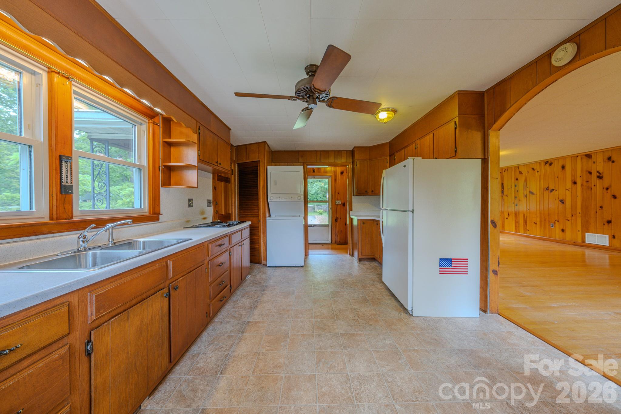 456 Lower Grassy Branch Road — Asheville