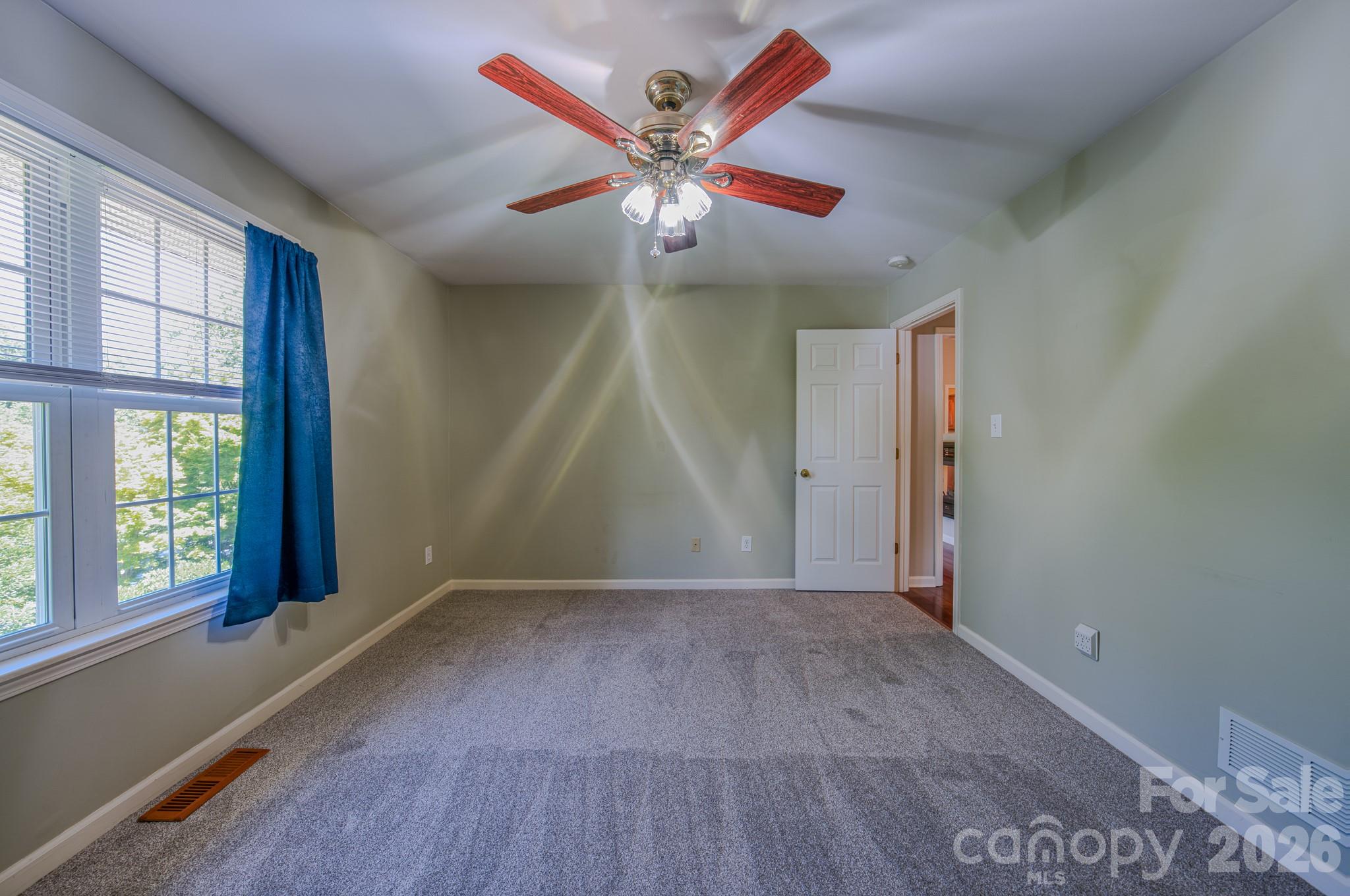 102 Forest Lake Drive — Asheville